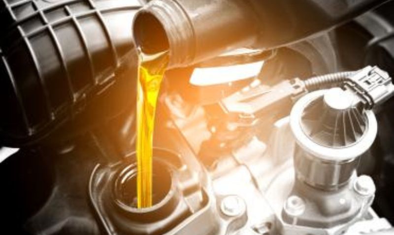 engine oil kaam lubric auto centre